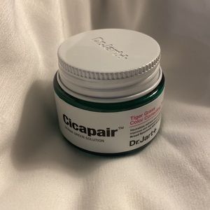 Dr. Jart Cicapair tiger grass color correcting treatment - 15mL/0.5 fl oz